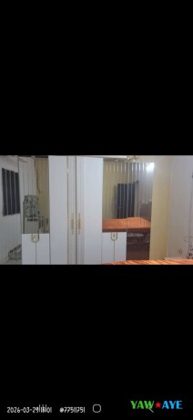 chambre-a-coucher-elegante-ensemble-de-meubles-abordables-sur-yawaaye-big-1