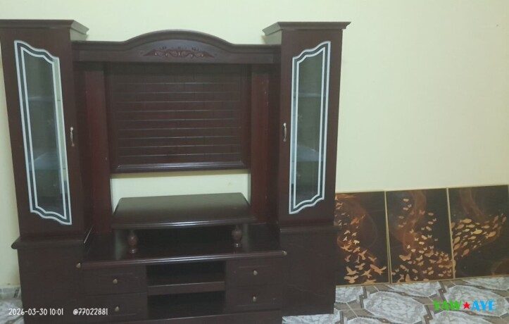 elegance-moderne-cadres-assortis-pour-un-interieur-chic-sur-yawaaye-big-1