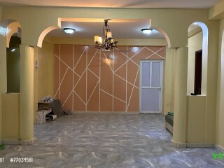 charmant-immeuble-de-3-appartements-avec-veranda-balcons-terrasse-a-saisir