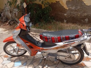 moto-110-en-parfait-etat-occasion-a-saisir-sur-yawaaye