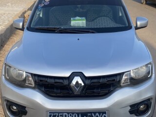 louez-une-renault-kwid-manuelle-bien-entretenue-conduite-agreable-a-yawaaye